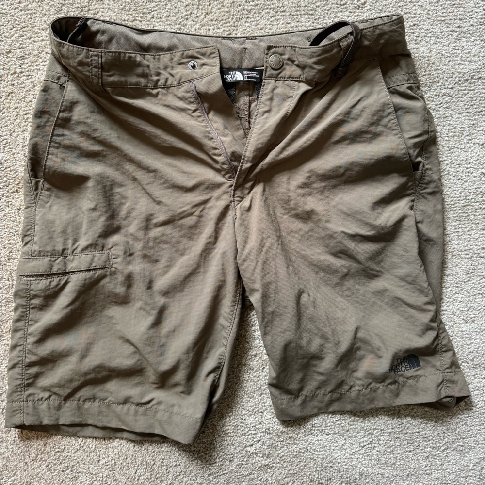 North Face Men’s 32 hiking shorts